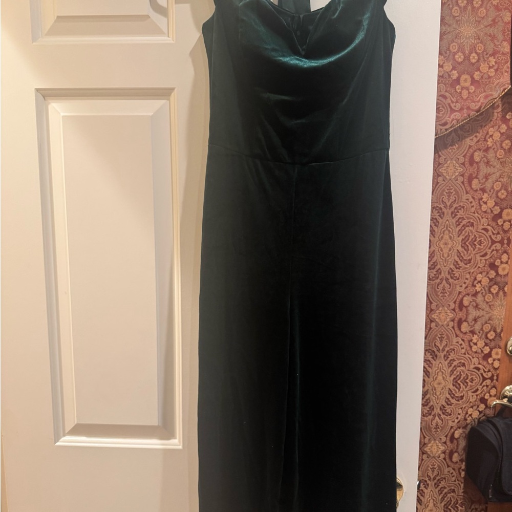 Elegant Green Velvet Jumpsuiy